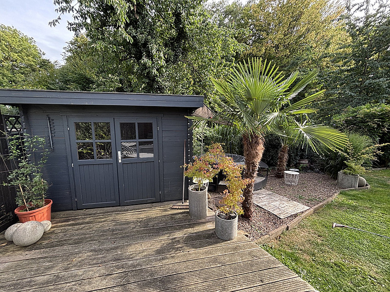 Einladender Bungalow mit liebevoll angelegten Garten in ruhiger Lage!