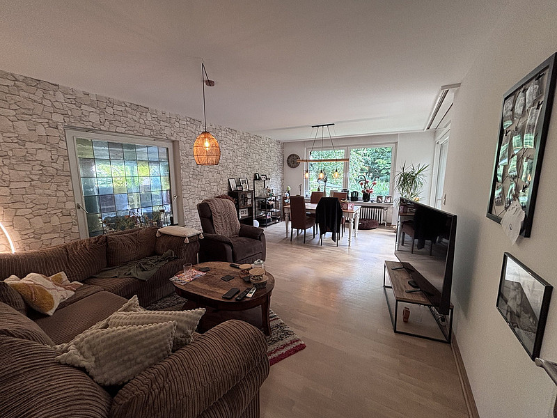 Einladender Bungalow mit liebevoll angelegten Garten in ruhiger Lage!