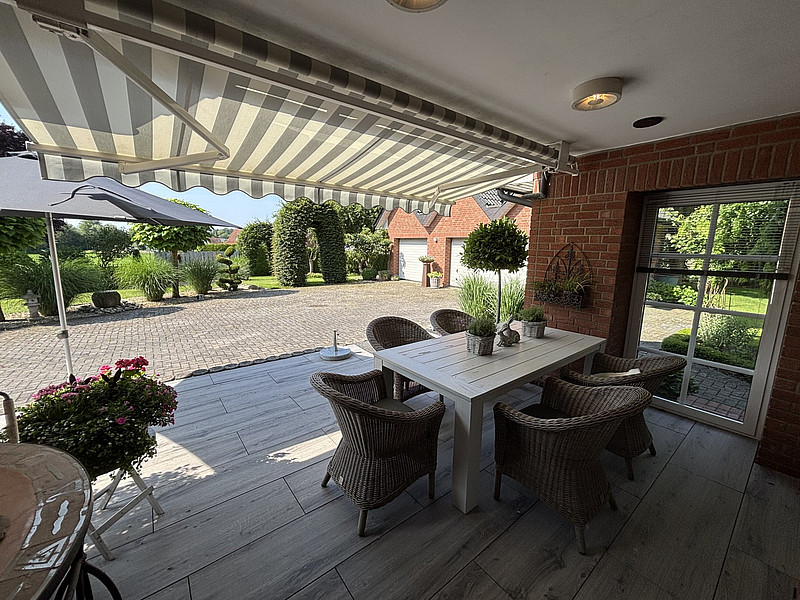 Ihr neues Zuhause zum Verlieben - Großzügige Doppelhaushälfte (nach WEG) mit Traumgarten!