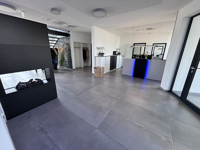 Modernes und repräsentatives Bürogebäude im Gewerbegebiet von Enger!