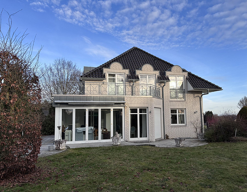 Besondere Villa in idyllischer Feldrandlange von Spenge!