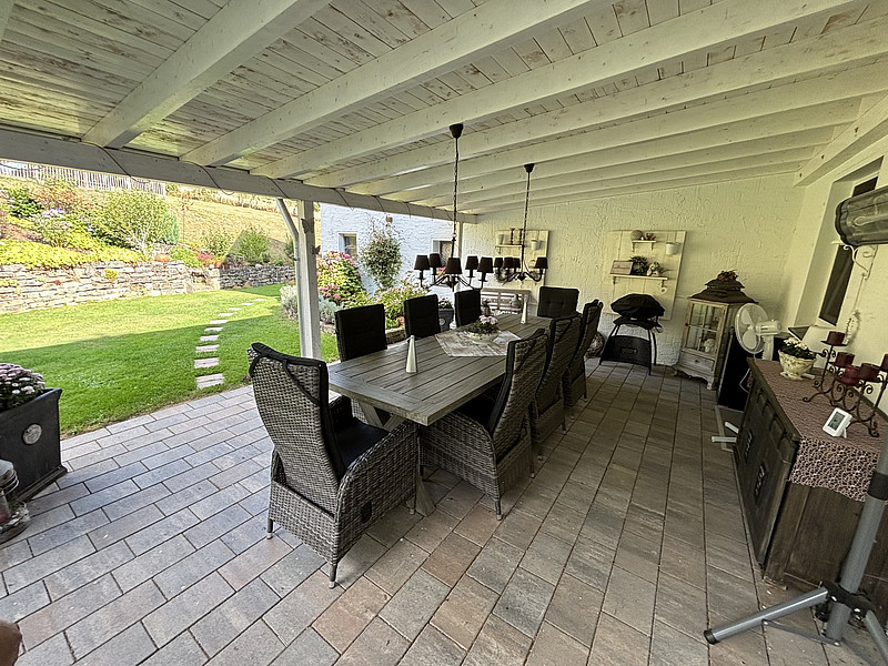 Großzügiges Wohnensemble im Grünen!