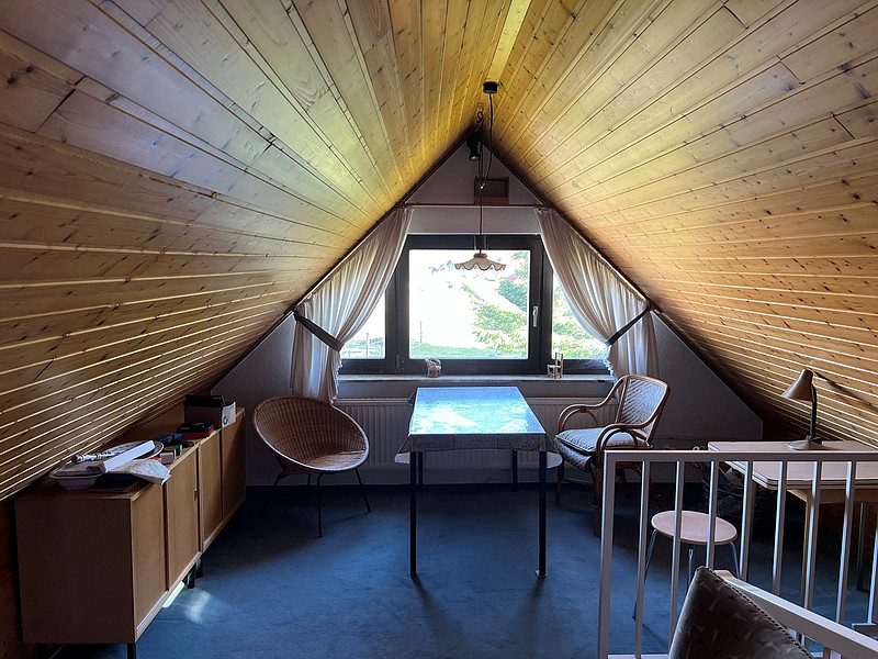 Einladendes Wohnhaus mit Potenzial in schöner Wohnlage