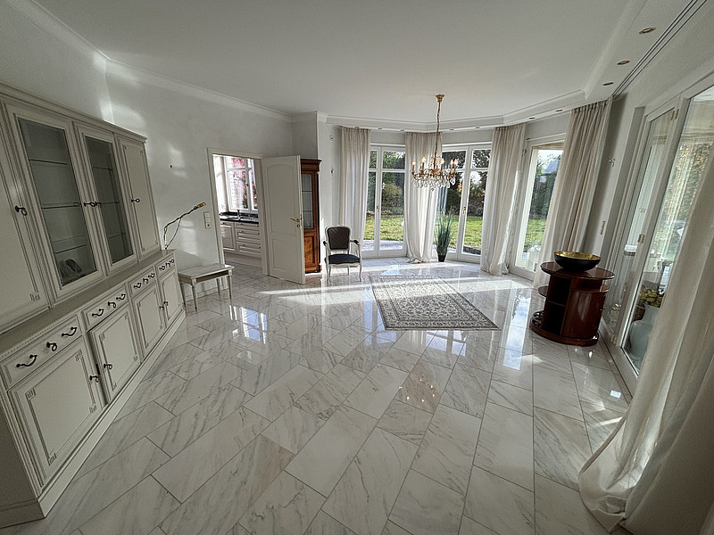 Besondere Villa in idyllischer Feldrandlange von Spenge!