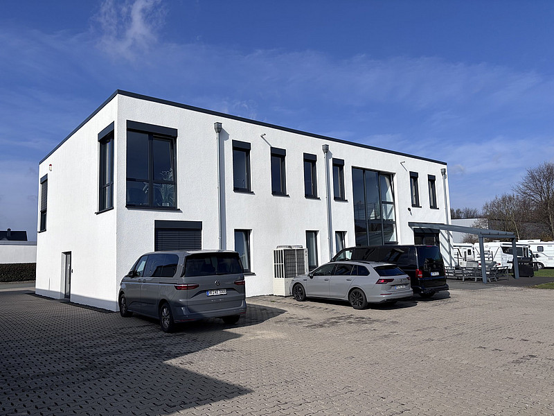 Modernes und repräsentatives Bürogebäude im Gewerbegebiet von Enger!