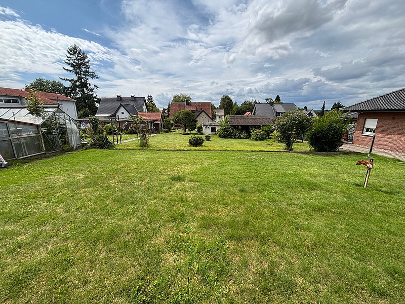 Klassisches Einfamilienhaus in 2. Baureihe von Löhne-Ort!