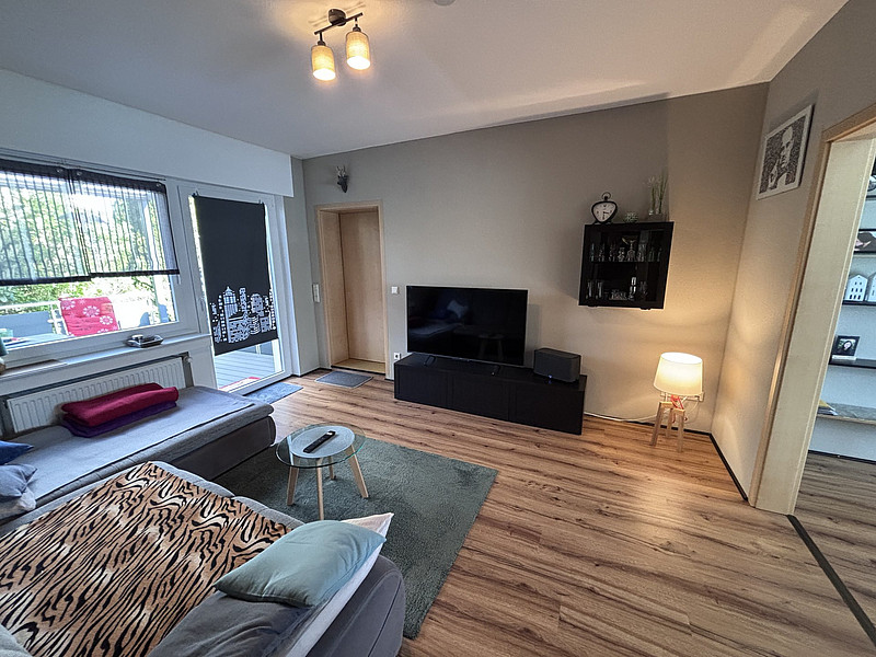 Komplett modernisiertes Siedlungshaus in schöner Wohnlage