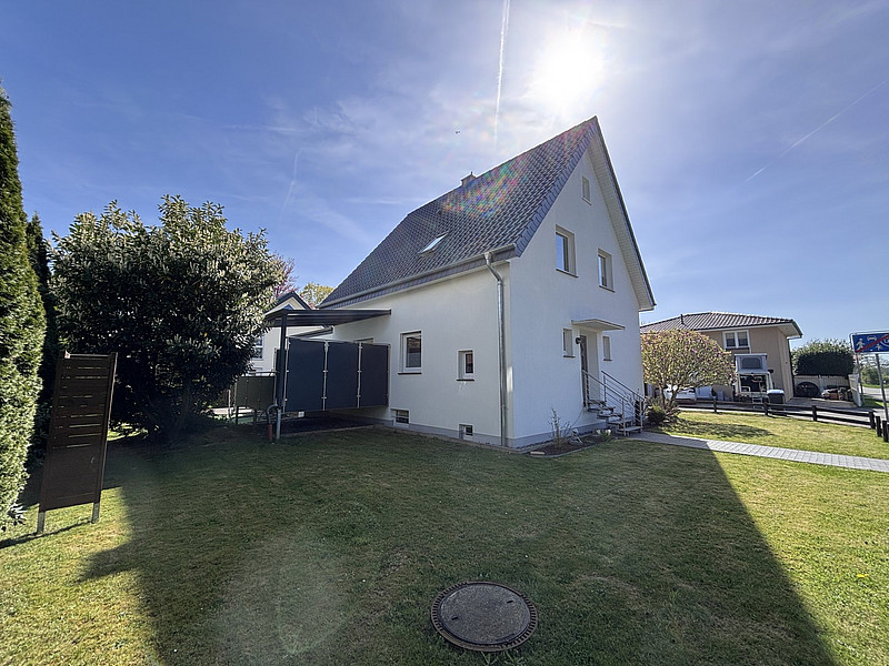 Komplett modernisiertes Siedlungshaus in schöner Wohnlage