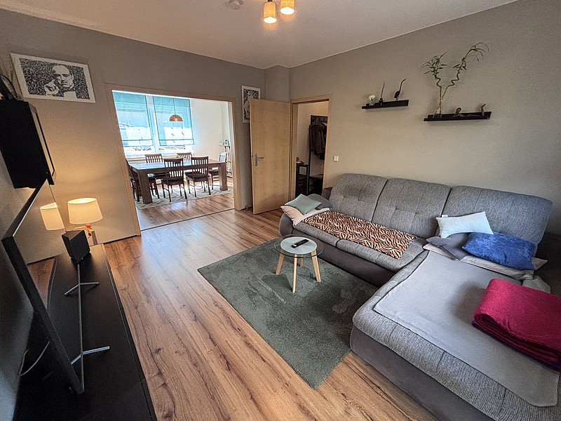 Komplett modernisiertes Siedlungshaus in schöner Wohnlage