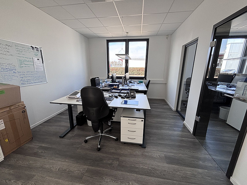 Modernes und repräsentatives Bürogebäude im Gewerbegebiet von Enger!