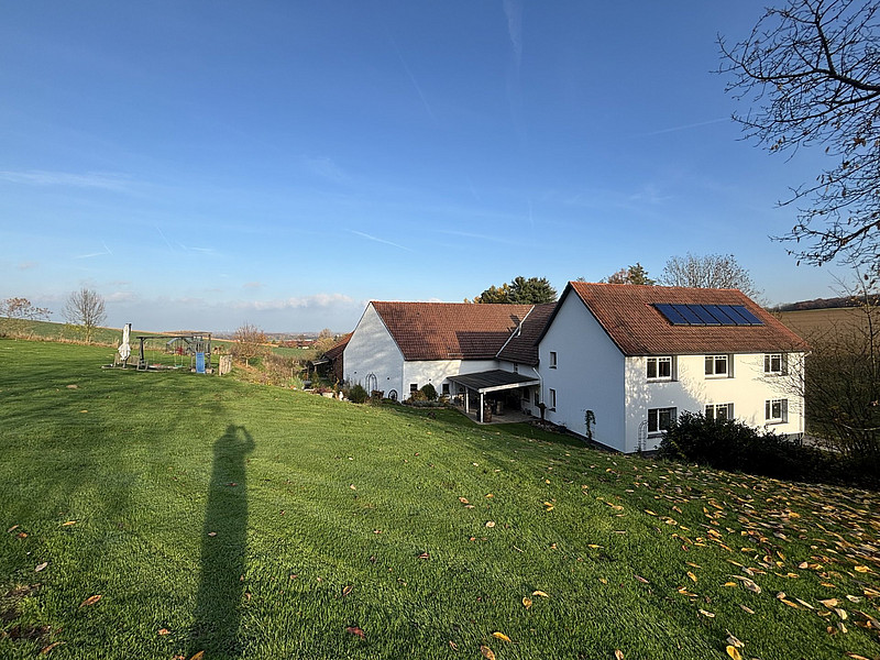 Großzügiges Wohnensemble im Grünen!