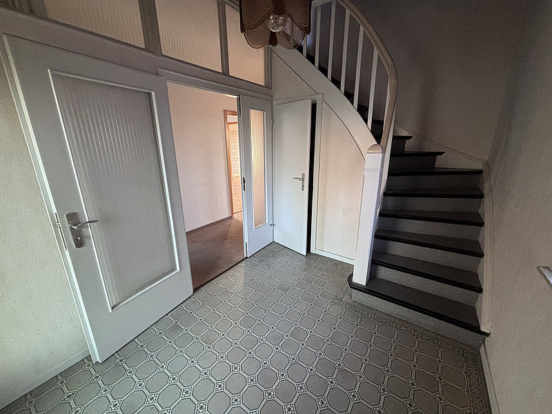 VERKAUFT!!! Machen Sie was daraus! Einfamilienhaus mit großem Grundstück!