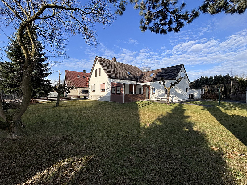 Einladendes Wohnhaus mit Potenzial in schöner Wohnlage
