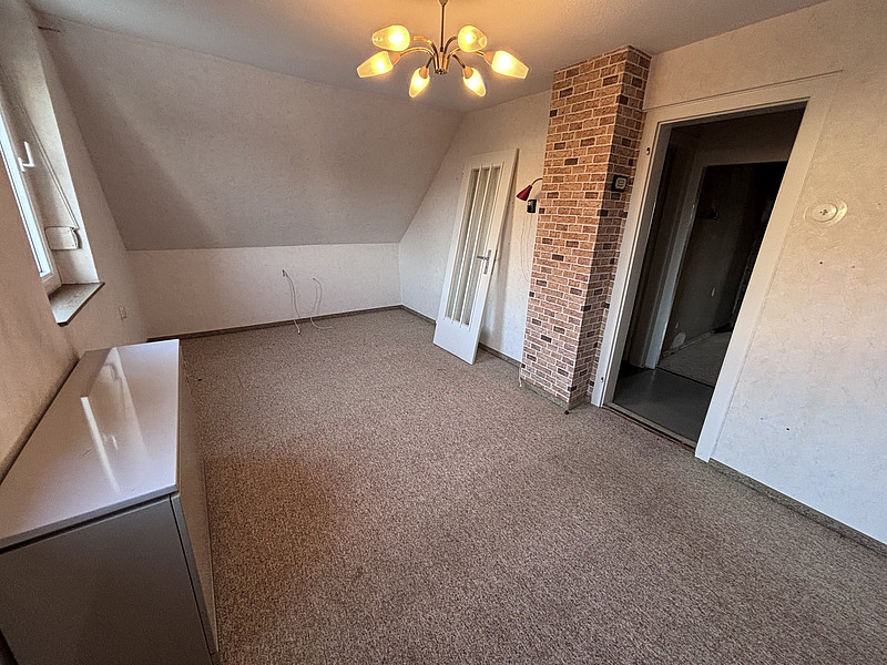 Machen Sie was daraus! Einfamilienhaus mit großem Grundstück!